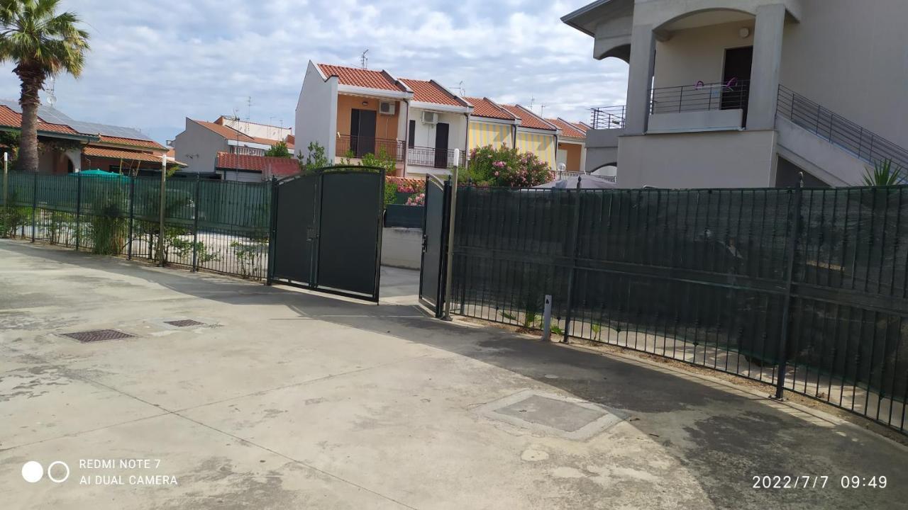 Camera Felice Кампомарино Екстериор снимка